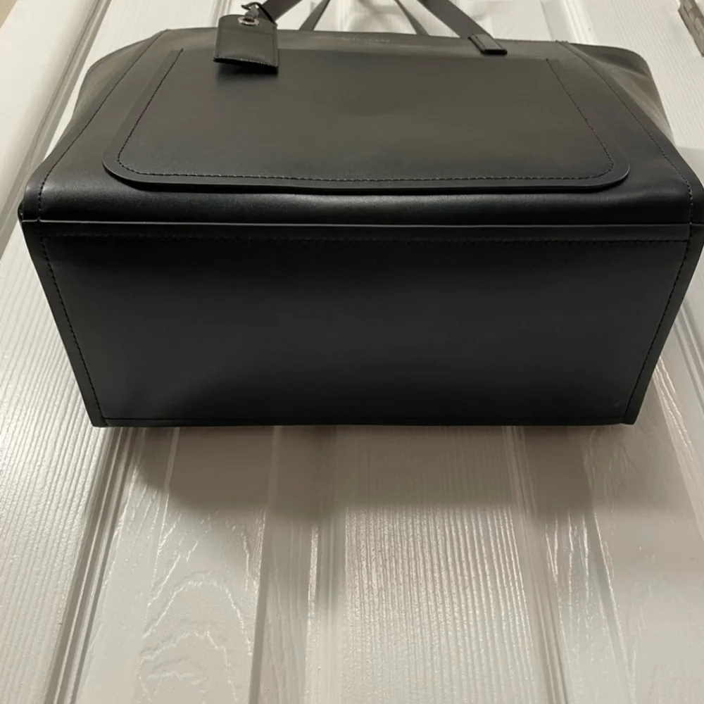 Kate Spade tote - Picture 3 of 5